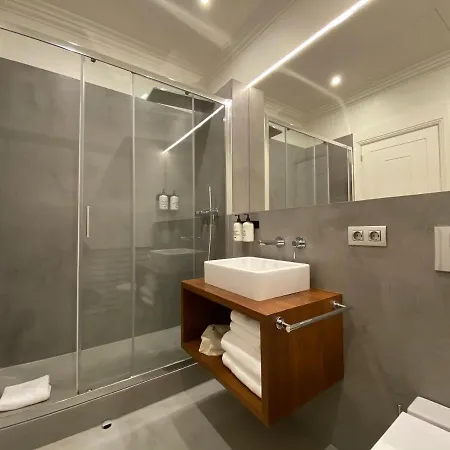 Apartment Uma Rambla Catalunya 22 Barcelona